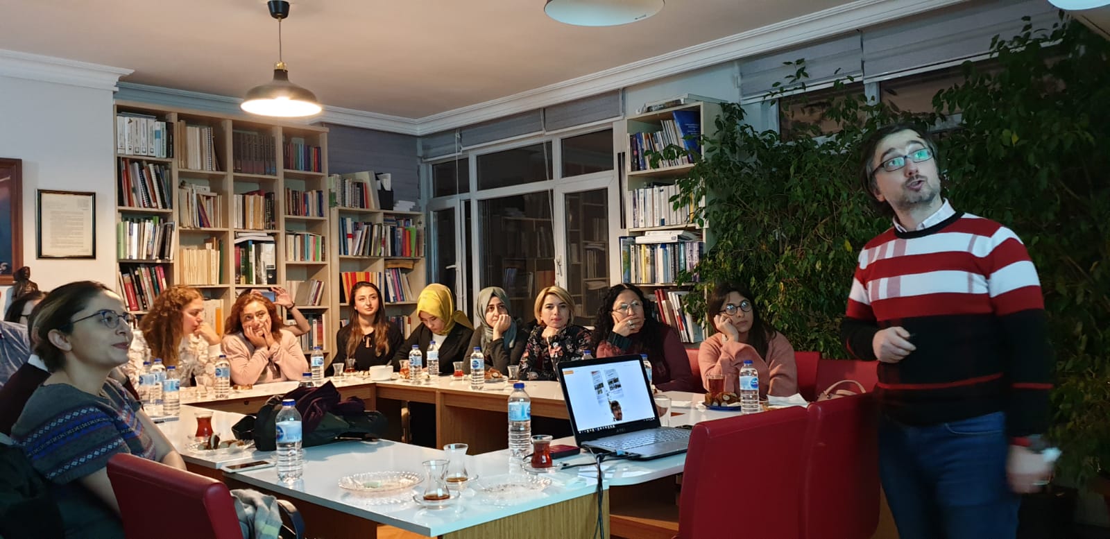 SİNGAPUR GEZİ NOTLARI SÖYLEŞİSİ GERÇEKLEŞTİRİLDİ